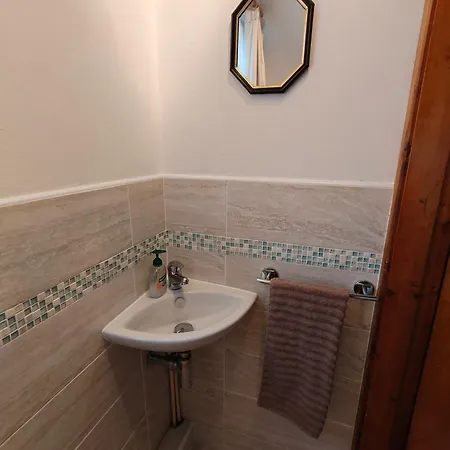 Erin House - Seconds Walk From Village * Oughterard