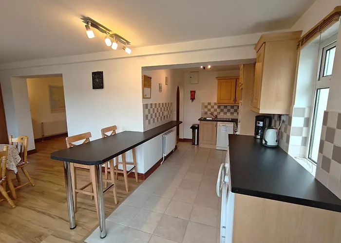 Erin House - * Oughterard