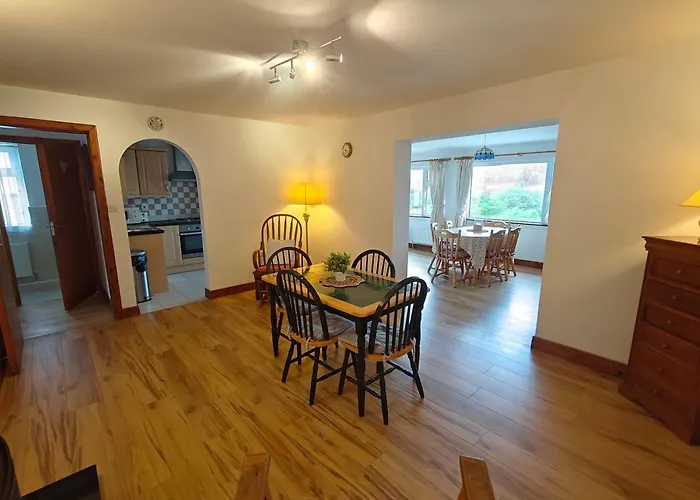 Erin House - Dom wakacyjny Oughterard